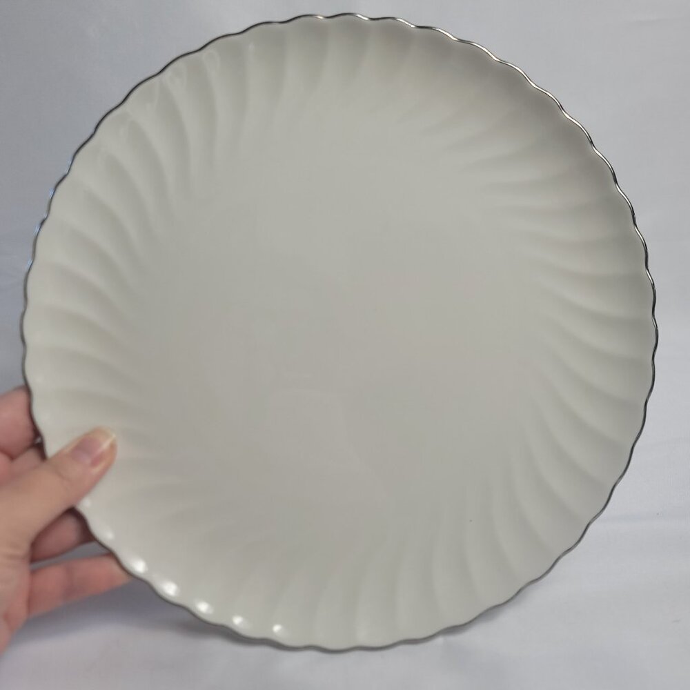 Syracuse China Wedding Ring Dinner Plate White with Platinum Trim Swirled Edge